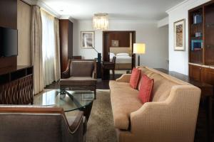 TV o dispositivi per l'intrattenimento presso Sheraton Oman Hotel