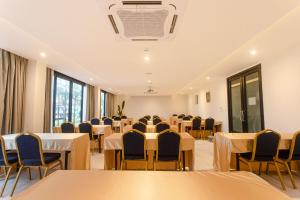 Konferenční prostory v ubytování Tour De Phuket Hotel - SHA Plus + 37 fotografií