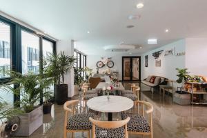 Posezení v ubytování Tour De Phuket Hotel - SHA Plus