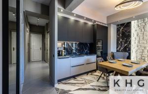 Η κουζίνα ή μικρή κουζίνα στο Designer's Penthouse, Top View! + car offer