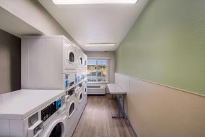 Φωτογραφία από το άλμπουμ του WoodSpring Suites Fort Worth Fossil Creek σε Φορτ Γουόρθ
