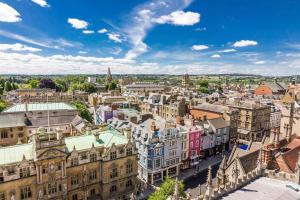 eine Luftansicht der Stadt Wien in der Unterkunft Walton Lane in Oxford