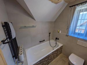 Kylpyhuone majoituspaikassa Wellness Chalet Kohútka