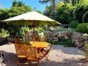 Ein Garten an der Unterkunft Corse Piana villa d’architecte vue exceptionnelle