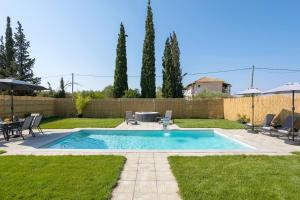 Πισίνα στο ή κοντά στο Villa D&J by "elite"