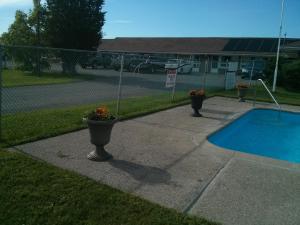 Sundlaugin á Port Motel eða í nágrenninu