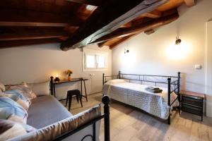 Postel nebo postele na pokoji v ubytování Ondarbaso Apartamentos Rurales III
