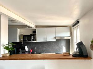 Dapur atau dapur kecil di Appartement spacieux - Anzin