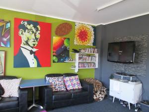 A seating area at Crash Palace Backpackers