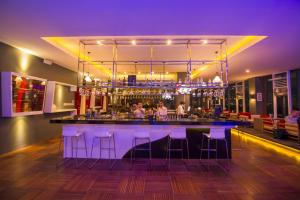 A restaurant or other place to eat at Hotel Parami
