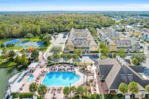 Swimmingpoolen hos eller tæt på Coconut Bungalow #103