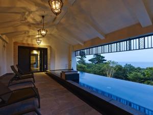 Bazén v ubytování Kawana Hotel nebo v jeho okolí