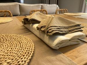 A seating area at Apartamento céntrico, climatizado y totalmente equipado de 3 habitaciones para 6-7 personas