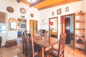 Kuchyňa alebo kuchynka v ubytovaní Casa Rural Los Naranjo