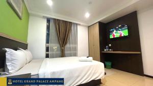 TV a/nebo společenská místnost v ubytování Hotel Grand Palace Ampang