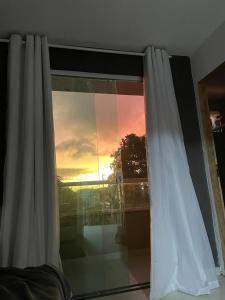 Alba o tramonto visti dall'interno dell'appartamento o dai dintorni