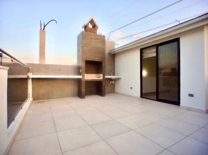 puste patio domu w obiekcie Casa Pardo w mieście Monterrey