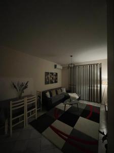 Gulta vai gultas numurā naktsmītnē Center city luxury apartment