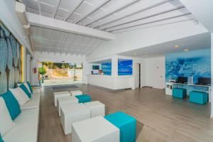 Gallery image of Aparthotel Holiday Center in Santa Ponsa