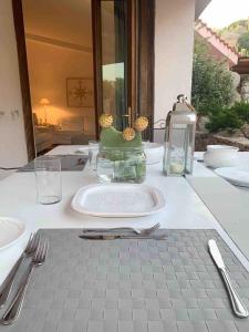 ラ・マッダレーナにあるI Massi 2 La Maddalena Villa con terrazze nel Villaggio Pirasのギャラリーの写真