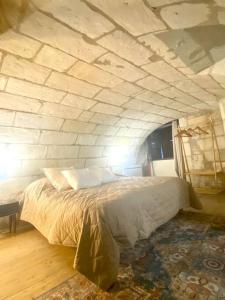 Gallery image of Hotel Robin Quantin in the heart of Old Tours in Tours