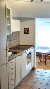 Virtuvė arba virtuvėlė apgyvendinimo įstaigoje Ferienwohnung Ruhequell