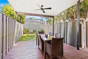 Gambar di galeri bagi Perfect Palm Beach Townhouse - Hosted by Burleigh Letting di Gold Coast