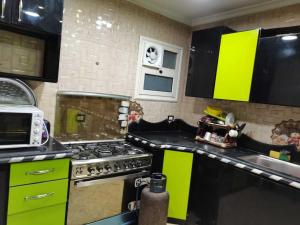 Kép Alnahas St. Two-Bedroom Apartment With Jacuzzi szállásáról Tantában a galériában