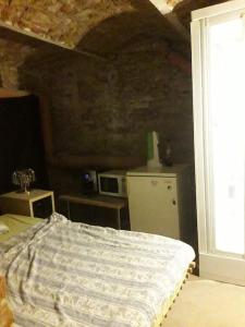 Ein Bett oder Betten in einem Zimmer der Unterkunft Central Party Location/Dormitory 100 m2 Souterrain