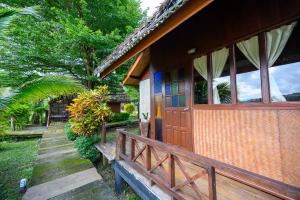 Zahrada ubytování Herntai Resort Maelanoi
