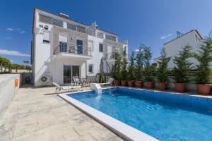 Gallery image of Enchanted Sunlit Villa Retreat in Isthmia
