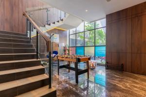 Fotografie z fotogalerie ubytování Sans Hotel Box Mansion Surabaya by RedDoorz v destinaci Wonokitri 2