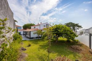 Zahrada ubytování Angra Charming Suites by Seewest