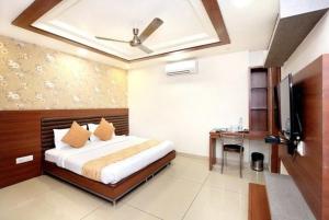 Gallery image of HOTEL 24x7 INN in Jalandhar