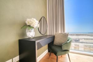 Posezení v ubytování Bluewaters Residences - Sea View, Bluewaters Island - Mint Stay