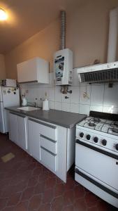 Dapur atau dapur kecil di Departamento Centro 2 Dormitorios CON COCHERA