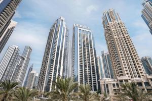 Nespecifikovaný výhled na destinaci Dubaj nebo výhled na město při pohledu z apartmánu