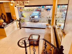 Posezení v ubytování Mont Wind Hotel Tagaytay powered by Cocotel