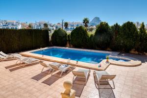 Bazén v ubytování Villa Casita - PlusHolidays nebo v jeho okolí + 13 fotografií