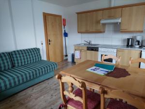 Kuchyň nebo kuchyňský kout v ubytování Haus Ellbrunn
