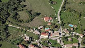 Letecký snímek ubytování Apartments Faris