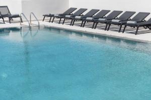 Bassein majutusasutuses MAR n MAR CROWN HOTEL-SUITES või selle lähedal