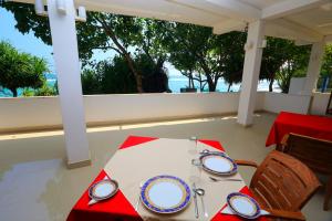 Restoran või mõni muu söögikoht majutusasutuses Paradise Beach Resort & Diving school