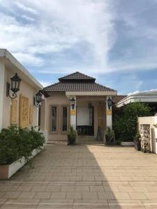 Budova, kde se vila nachází