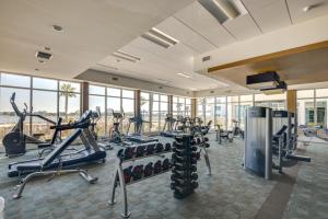 Fitnes centar i/ili fitnes sadržaji u objektu Luxe Resort Condo - 2 Mi to Daytona Beach!