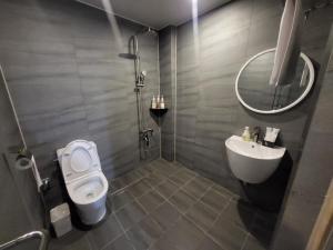 Koupelna v ubytování Hotel razaB