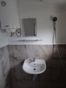 Ett badrum på Villa Sonja apartments
