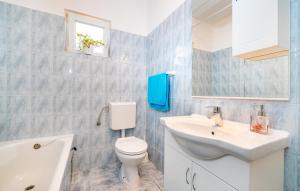 Kúpeľňa v ubytovaní Apartman - Starigrad Paklenica-Rovanjska, Zadarska