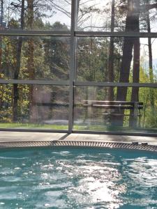 Bazén v ubytování UPA Medical SPA nebo v jeho okolí