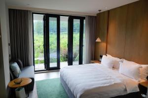 Fotografie z fotogalerie ubytování Creek Moganshan Design B&B v destinaci Deqing + 43 fotografií